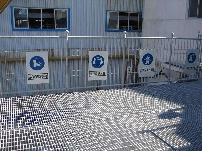 平台钢格板3.jpg